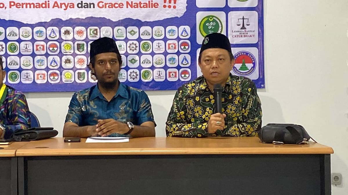 Minta Laporan Ade Armando Ditindaklanjuti, 40 Ormas Islam Geruduk Bareskrim Pekan Depan Minta Laporan Ade Armando Ditindaklanjuti, 40 Ormas Islam Geruduk Bareskrim Pekan Depan