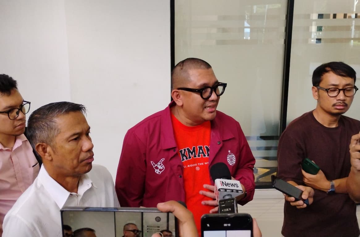 The Jakmania Resmi Adukan Marc Klok ke PSSI Jelang Persija Jakarta vs Persib Bandung The Jakmania Resmi Adukan Marc Klok ke PSSI Jelang Persija Jakarta vs Persib Bandung