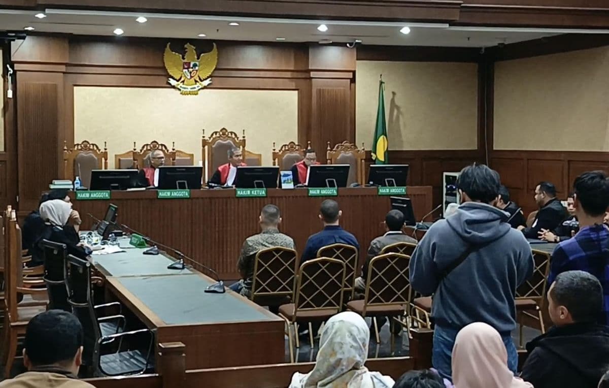 Ada Hakim Pensiun, Sidang Vonis 4 Terdakwa Kasus Minyak Mentah Ditunda Ada Hakim Pensiun, Sidang Vonis 4 Terdakwa Kasus Minyak Mentah Ditunda