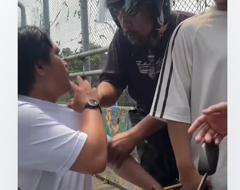 Kronologi Pemotor Halangi Ambulans hingga Berujung Perusakan di Depok Kronologi Pemotor Halangi Ambulans hingga Berujung Perusakan di Depok