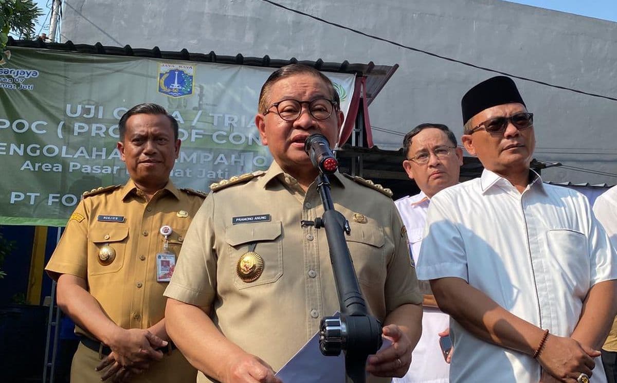 Pasar Kramat Jati Hasilkan 5 Ton Sampah per Hari, Pramono Siapkan Pengolahan Jadi Pupuk Pasar Kramat Jati Hasilkan 5 Ton Sampah per Hari, Pramono Siapkan Pengolahan Jadi Pupuk