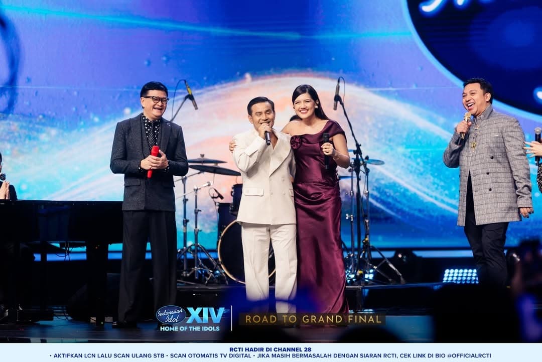 Kahitna x Monita Tahalea Meriahkan Road to Grand Final Indonesian Idol Season XIV Kahitna x Monita Tahalea Meriahkan Road to Grand Final Indonesian Idol Season XIV