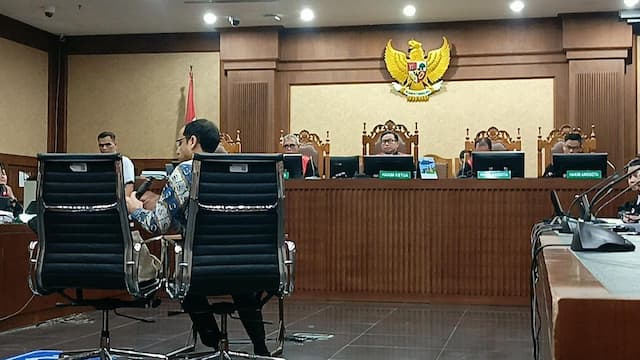 Jadi Tahanan Rumah, Nadiem Berterima Kasih atas Kemanusiaan Majelis Hakim Jadi Tahanan Rumah, Nadiem Berterima Kasih atas Kemanusiaan Majelis Hakim