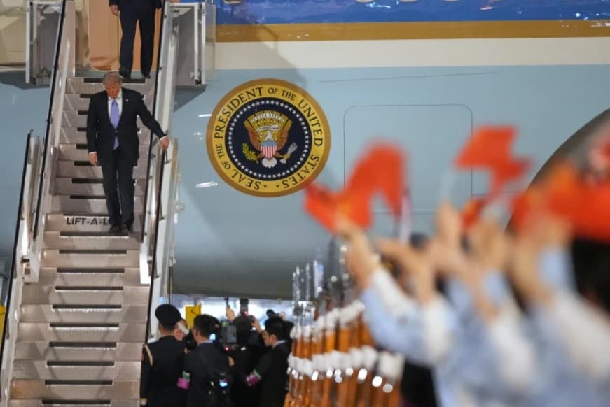 Bertemu Xi Jinping di Beijing, Trump Bahas Perang Iran hingga Penjualan Senjata AS ke Taiwan Bertemu Xi Jinping di Beijing, Trump Bahas Perang Iran hingga Penjualan Senjata AS ke Taiwan