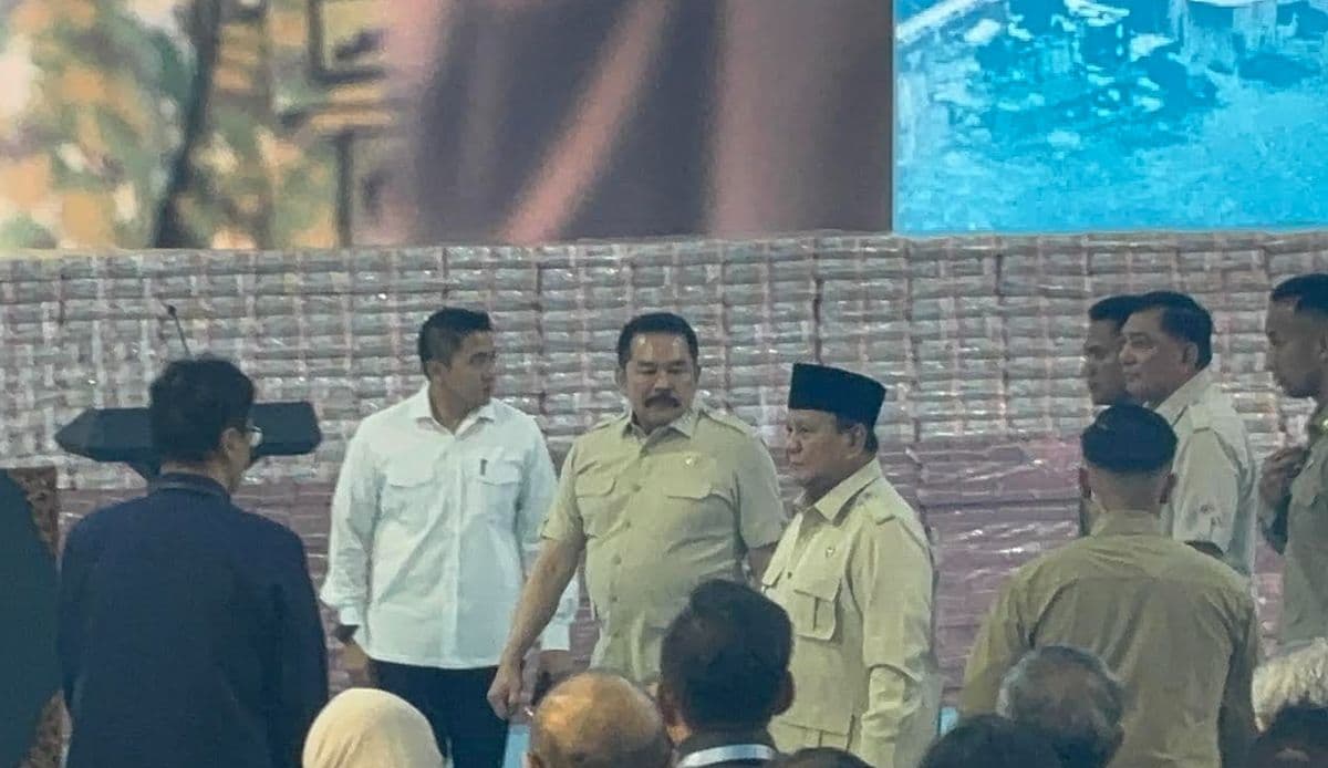 Prabowo Hadiri Penyerahan Uang Rp10,27 Triliun dari Satgas PKH Prabowo Hadiri Penyerahan Uang Rp10,27 Triliun dari Satgas PKH