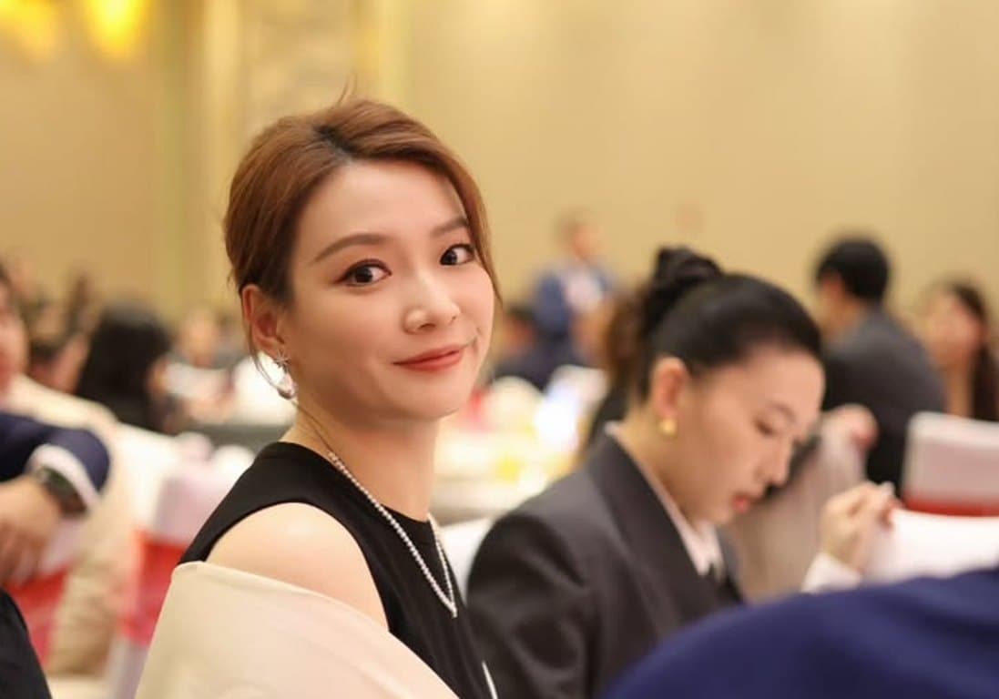 Kisah Pebulutangkis Supercantik Huang Yaqiong, Mantan Ratu Ganda Campuran China yang Pernah Viral Ganti Baju di Lapangan Kisah Pebulutangkis Supercantik Huang Yaqiong, Mantan Ratu Ganda Campuran China yang Pernah Viral Ganti Baju di Lapangan