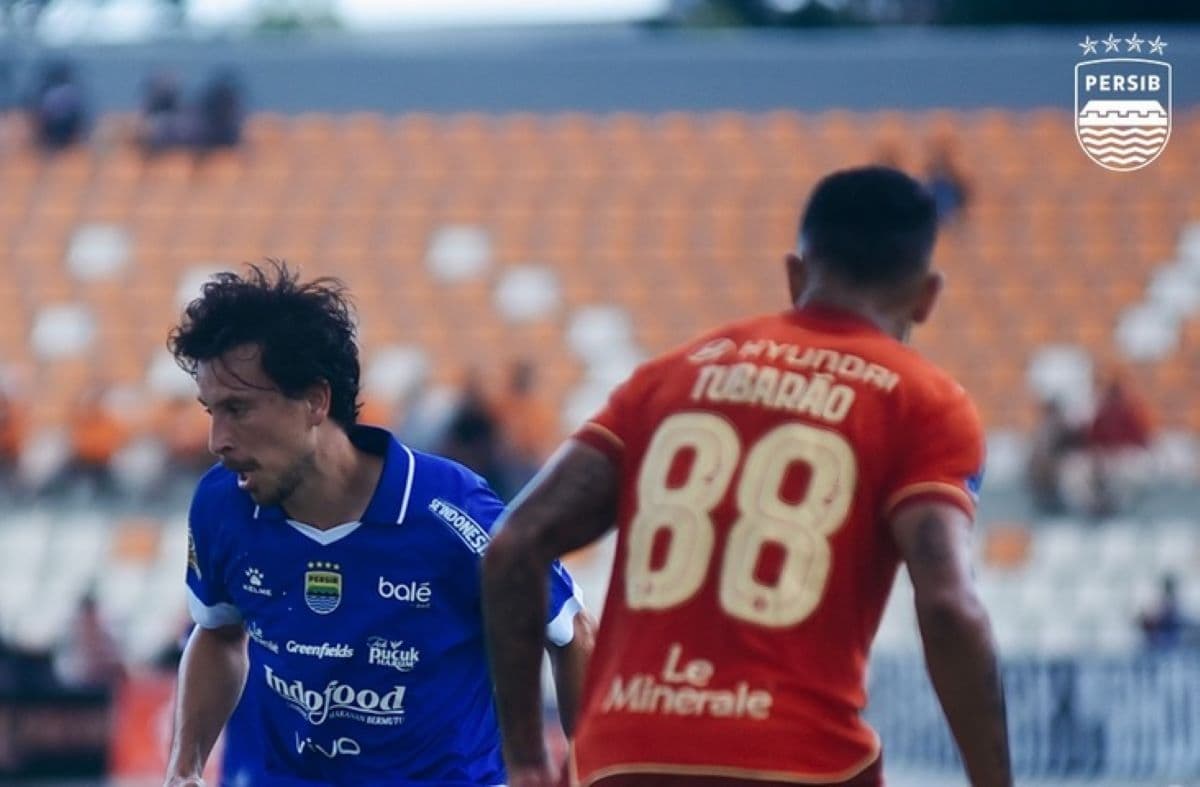 Respons Persib Bandung Terkait Kericuhan Pasca Lawan Persija Jakarta: Serukan Perdamaian dan Kedewasaan Respons Persib Bandung Terkait Kericuhan Pasca Lawan Persija Jakarta: Serukan Perdamaian dan Kedewasaan