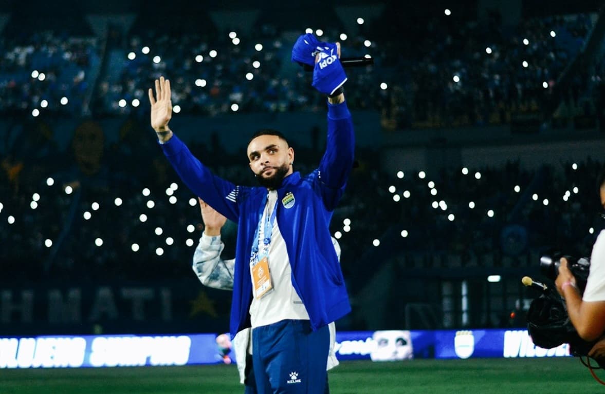 Penyebab Bek Termahal Persib Bandung Layvin Kurzawa Terancam Absen hingga Akhir Musim Ini Penyebab Bek Termahal Persib Bandung Layvin Kurzawa Terancam Absen hingga Akhir Musim Ini