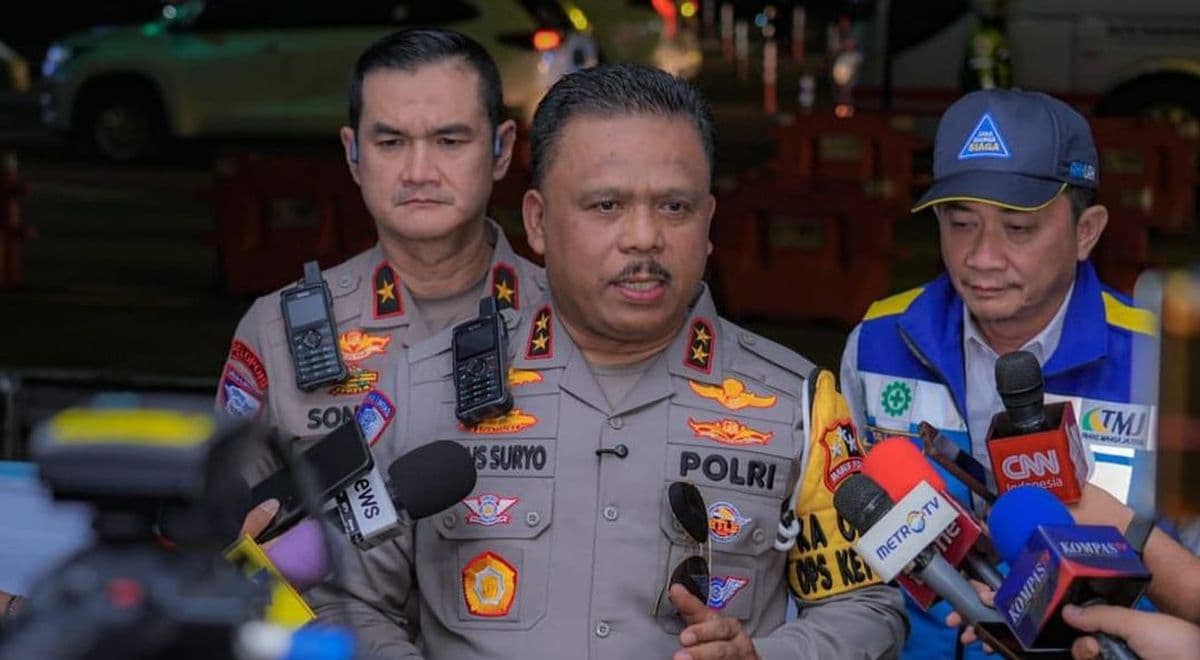 Long Weekend Kenaikan Yesus Kristus, Polisi Siaga di Titik Rawan Kemacetan Long Weekend Kenaikan Yesus Kristus, Polisi Siaga di Titik Rawan Kemacetan