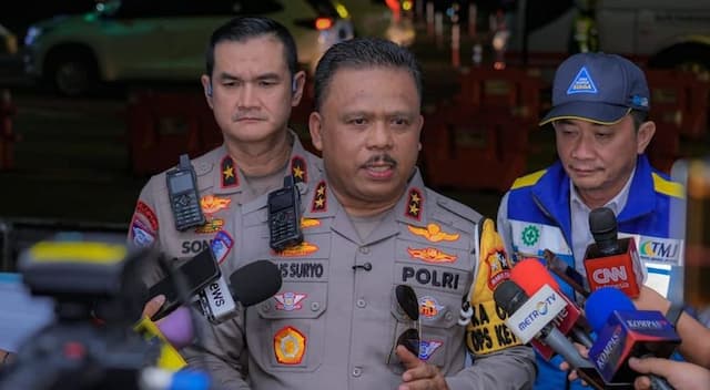 Long Weekend Kenaikan Yesus Kristus, Polisi Siaga di Titik Rawan Kemacetan Long Weekend Kenaikan Yesus Kristus, Polisi Siaga di Titik Rawan Kemacetan