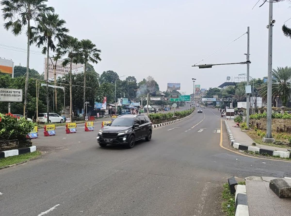 Hindari Macet, Jalur Puncak Terapkan One Way Menuju Jakarta Hindari Macet, Jalur Puncak Terapkan One Way Menuju Jakarta