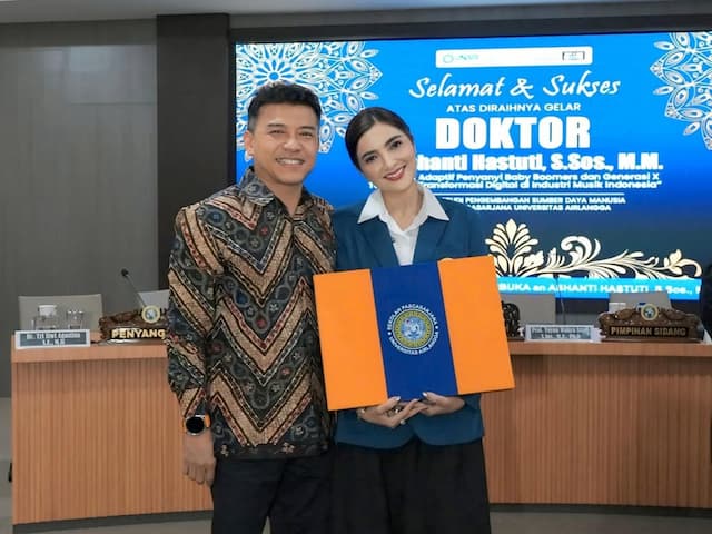 Perjuangan Ashanty Raih Gelar Doktor S3 di Universitas Airlangga: Detik-Detik Menegangkan hingga Nyaris Menyerah Perjuangan Ashanty Raih Gelar Doktor S3 di Universitas Airlangga: Detik-Detik Menegangkan hingga Nyaris Menyerah