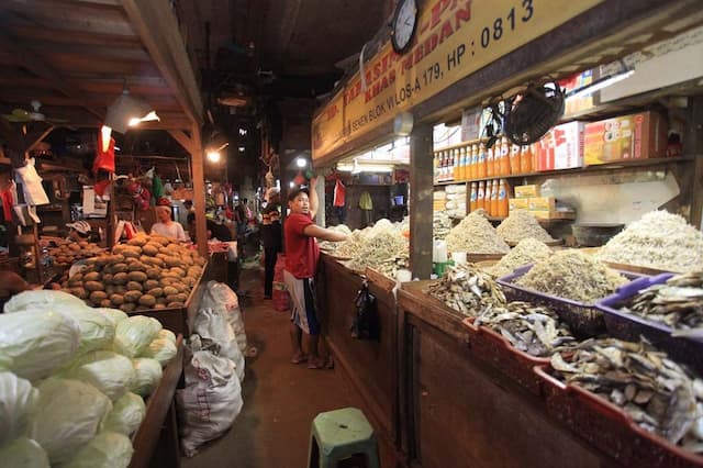 Harga Pangan Akhir Pekan, Minyak Goreng Naik hingga Cabai Tembus Rp71 Ribu Harga Pangan Akhir Pekan, Minyak Goreng Naik hingga Cabai Tembus Rp71 Ribu