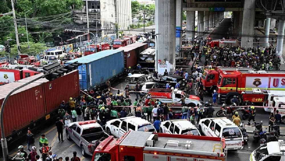 Kereta Tabrak Bus Tewaskan 8 Orang, Masinis Terbukti Positif Narkoba Kereta Tabrak Bus Tewaskan 8 Orang, Masinis Terbukti Positif Narkoba