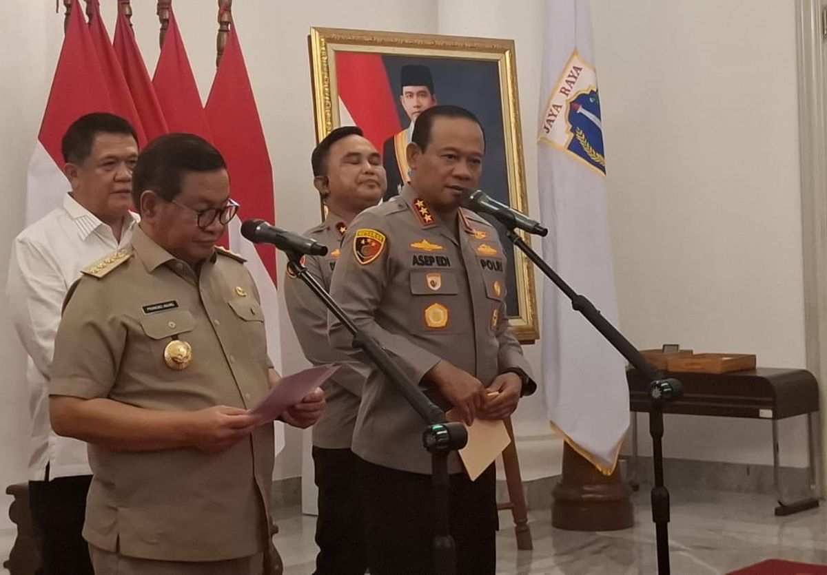 Kapolda Metro Perintahkan Anak Buahnya Tak Ragu Tindak Tegas Pelaku Begal! Kapolda Metro Perintahkan Anak Buahnya Tak Ragu Tindak Tegas Pelaku Begal!
