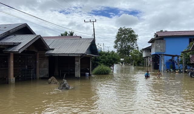 Dalam Sehari, Banjir Terjang 4 Wilayah: Ribuan Rumah Terendam Dalam Sehari, Banjir Terjang 4 Wilayah: Ribuan Rumah Terendam