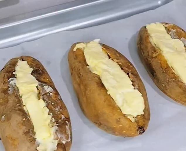 Bikin Ubi Cilembu Cream Cheese yang Viral, Simpel dan Hemat Bikin Ubi Cilembu Cream Cheese yang Viral, Simpel dan Hemat