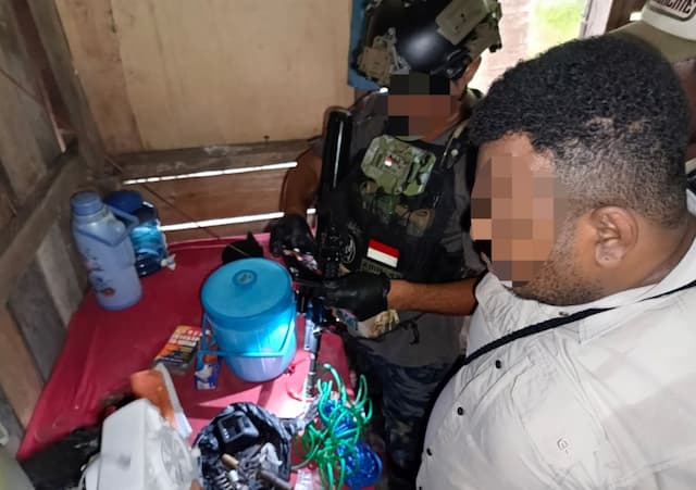 Satgas Damai Cartenz Tangkap Petinggi KKB Yahukimo, Amunisi hingga Sajam Disita! Satgas Damai Cartenz Tangkap Petinggi KKB Yahukimo, Amunisi hingga Sajam Disita!