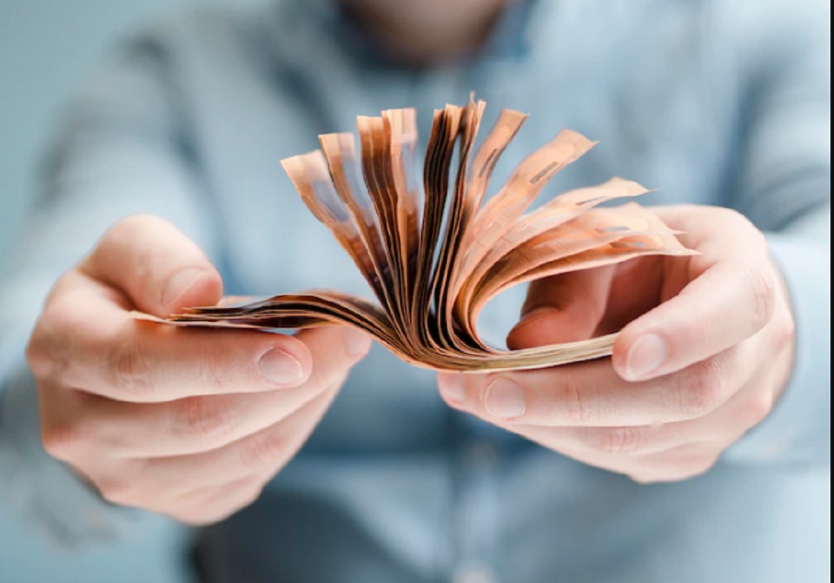 Orang RI Makin Banyak Pinjol dan Paylater, Generasi Muda Diingatkan Investasi Orang RI Makin Banyak Pinjol dan Paylater, Generasi Muda Diingatkan Investasi