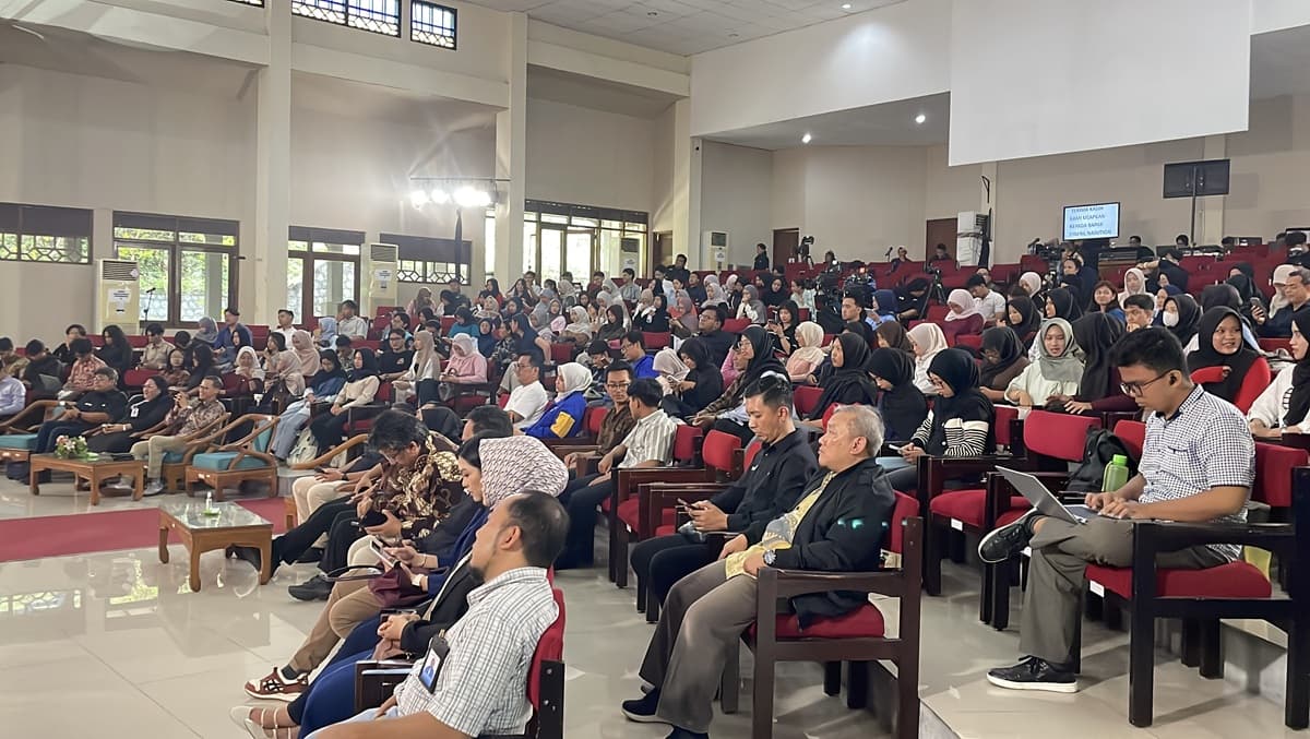 iNews Campus Connect Hadir di UNS, Ratusan Mahasiswa Antusias Padati Acara iNews Campus Connect Hadir di UNS, Ratusan Mahasiswa Antusias Padati Acara