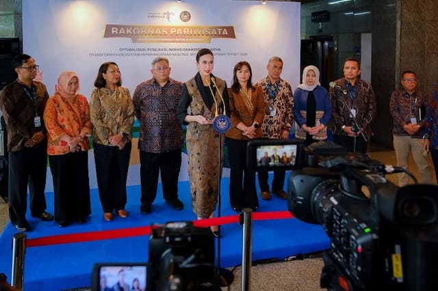 Langkah Kemenpar Jaga Pariwisata Indonesia di Tengah Geopolitik Global Langkah Kemenpar Jaga Pariwisata Indonesia di Tengah Geopolitik Global
