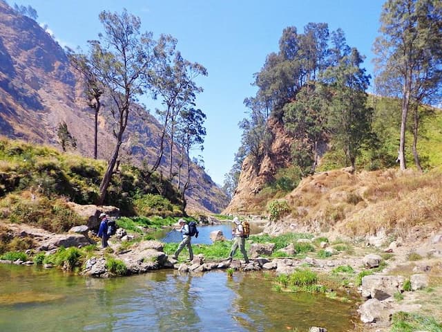 3 Rekomendasi Wisata Taman Nasional di Indonesia versi Ramon Tungka 3 Rekomendasi Wisata Taman Nasional di Indonesia versi Ramon Tungka