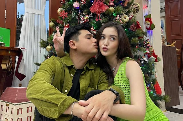 Lagi Lengket-lengketnya, Rayn Wijaya dan Ranty Maria Beberkan Kehidupan Romantis Usai Menikah Lagi Lengket-lengketnya, Rayn Wijaya dan Ranty Maria Beberkan Kehidupan Romantis Usai Menikah