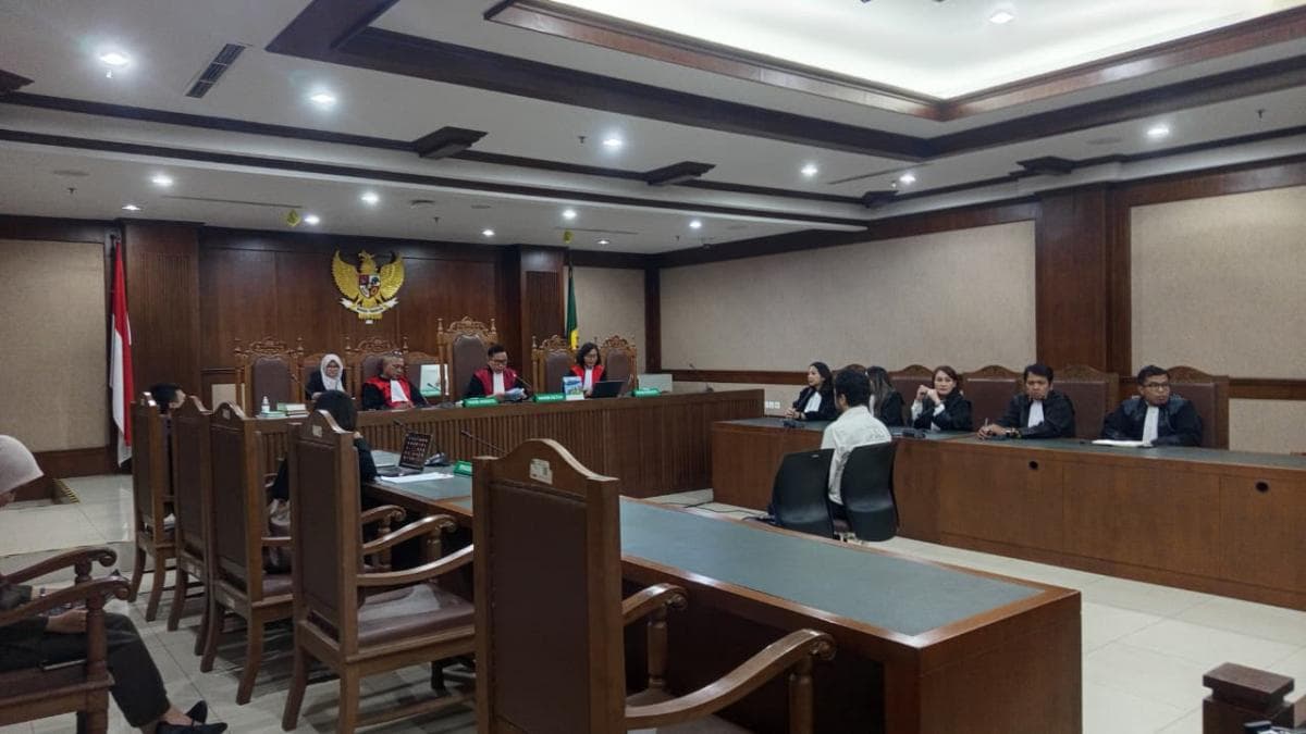 Buntut Kebakaran Tewaskan 22 Karyawan, Bos Terra Drone Divonis 1 Tahun Penjara Buntut Kebakaran Tewaskan 22 Karyawan, Bos Terra Drone Divonis 1 Tahun Penjara