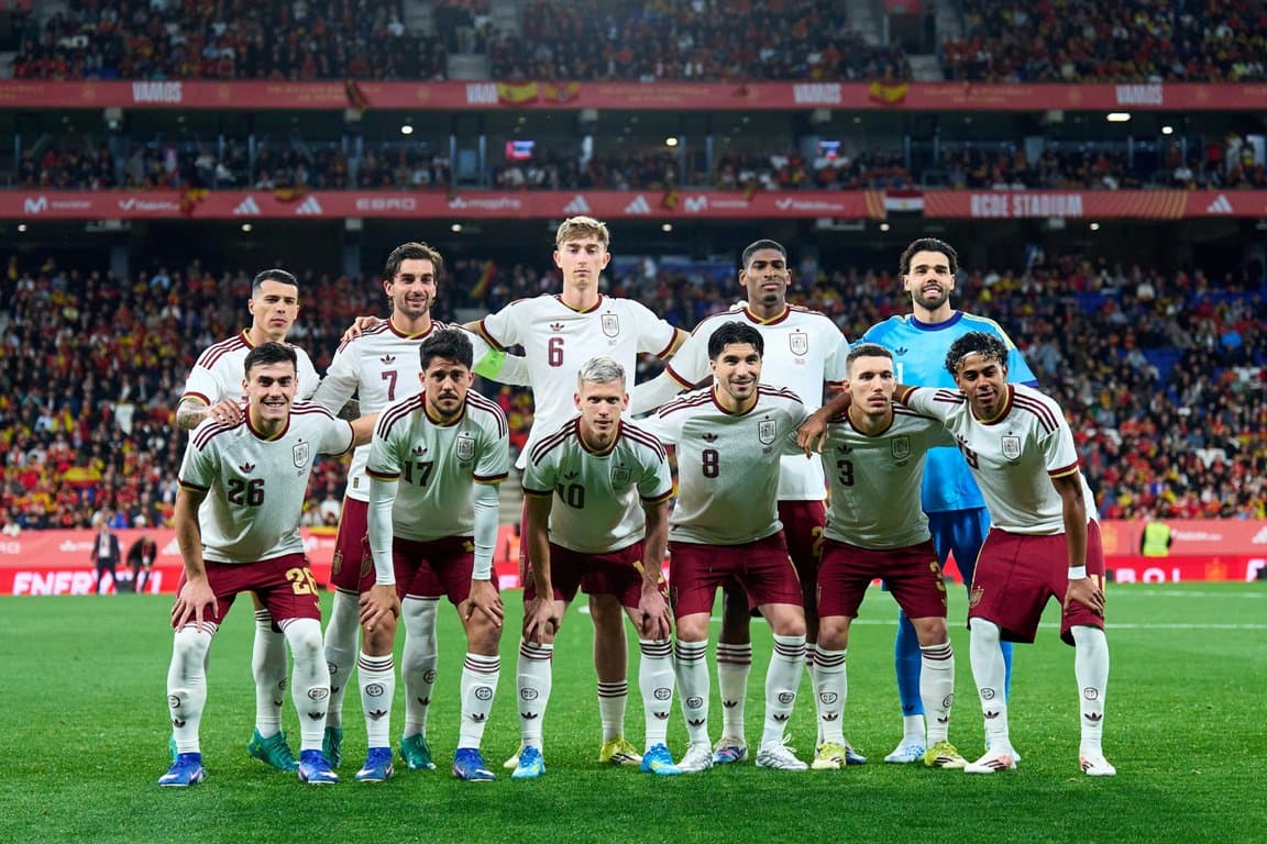 Pelatih Timnas Spanyol Bicara Nasib 2 Bintang Barcelona Jelang Piala Dunia 2026, Hanya 1 yang Dibawa? Pelatih Timnas Spanyol Bicara Nasib 2 Bintang Barcelona Jelang Piala Dunia 2026, Hanya 1 yang Dibawa?