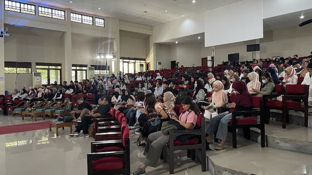 Hari Kedua iNews Campus Connect di UNS Disambut Antusias Ratusan Mahasiswa, Hadirkan Autotech hingga Music Zone Hari Kedua iNews Campus Connect di UNS Disambut Antusias Ratusan Mahasiswa, Hadirkan Autotech hingga Music Zone