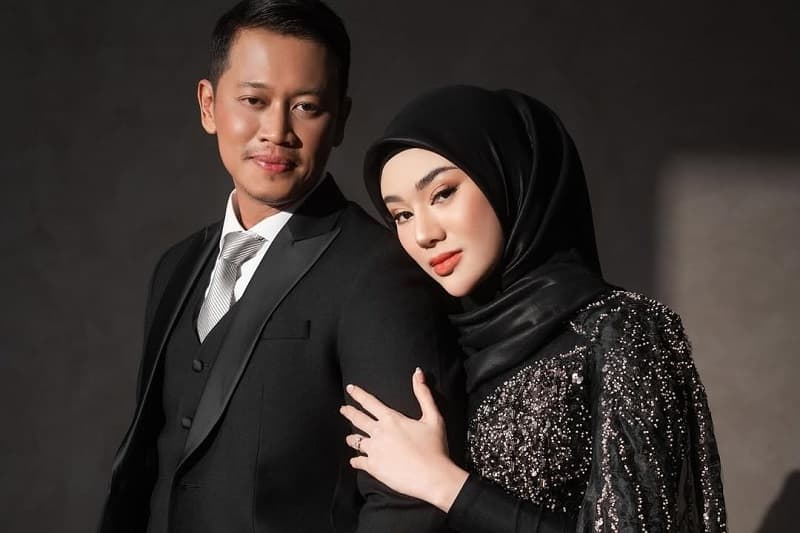 Berharap Rujuk, Suami Clara Shinta Janji Bakal Introspeksi Diri Berharap Rujuk, Suami Clara Shinta Janji Bakal Introspeksi Diri