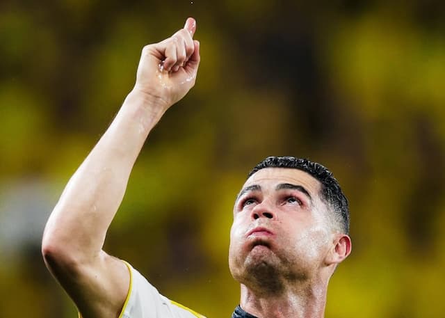 Viral! Cristiano Ronaldo Menangis Haru saat Bawa Al Nassr Juara Liga Arab Saudi 2025-2026 Viral! Cristiano Ronaldo Menangis Haru saat Bawa Al Nassr Juara Liga Arab Saudi 2025-2026