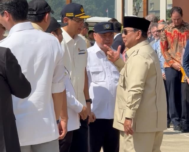 4 Fakta Prabowo Minta Dirjen Bea Cukai Diganti, Purbaya Ikut Perintah Presiden 4 Fakta Prabowo Minta Dirjen Bea Cukai Diganti, Purbaya Ikut Perintah Presiden