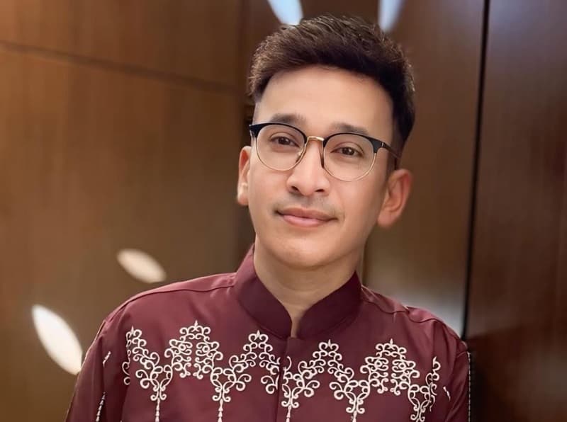Ruben Onsu Tak Sabar Ingin Salat di Masjid Hasil Pembangunannya: Saya Sampai Menggebu-gebu Ruben Onsu Tak Sabar Ingin Salat di Masjid Hasil Pembangunannya: Saya Sampai Menggebu-gebu