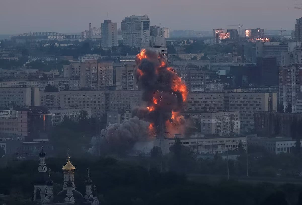 Rusia Bombardir Kyiv Besar-besaran, 1 Orang Tewas dan Puluhan Luka Rusia Bombardir Kyiv Besar-besaran, 1 Orang Tewas dan Puluhan Luka