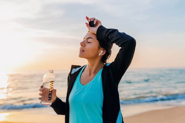 Waspada! Suhu Panas Ekstrem Bisa Sebabkan Heat Stroke Waspada! Suhu Panas Ekstrem Bisa Sebabkan Heat Stroke