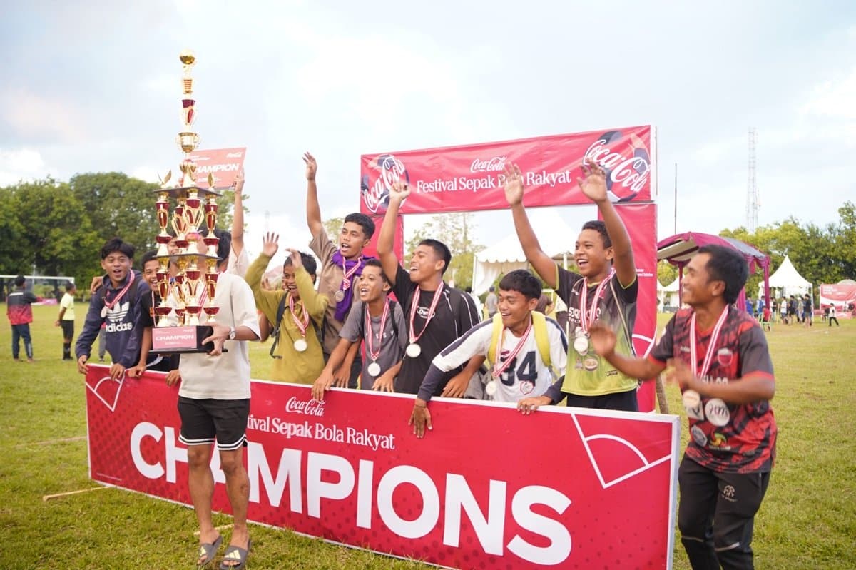 Ratusan Anak Muda Makassar Ramaikan Festival Sepak Bola Rakyat 2026 Ratusan Anak Muda Makassar Ramaikan Festival Sepak Bola Rakyat 2026