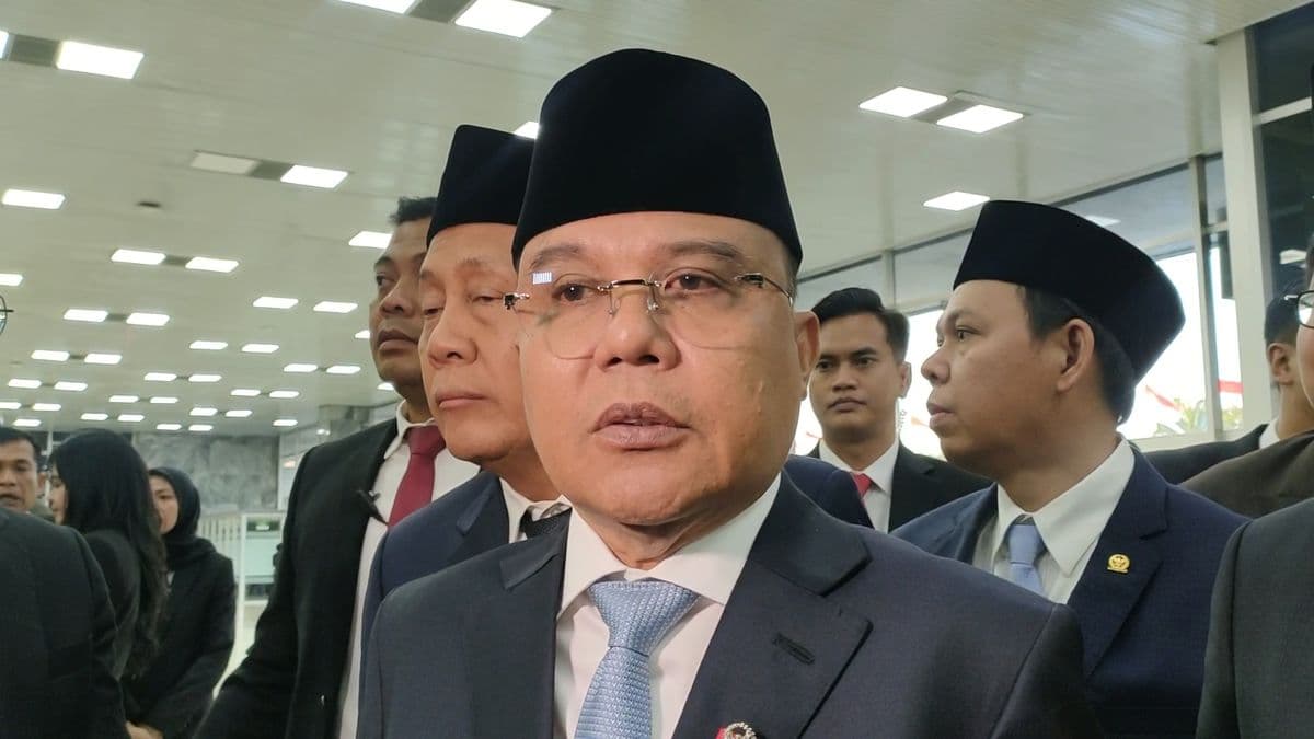 Badai PHK Massal, Buruh Ingin Temui Dasco Badai PHK Massal, Buruh Ingin Temui Dasco