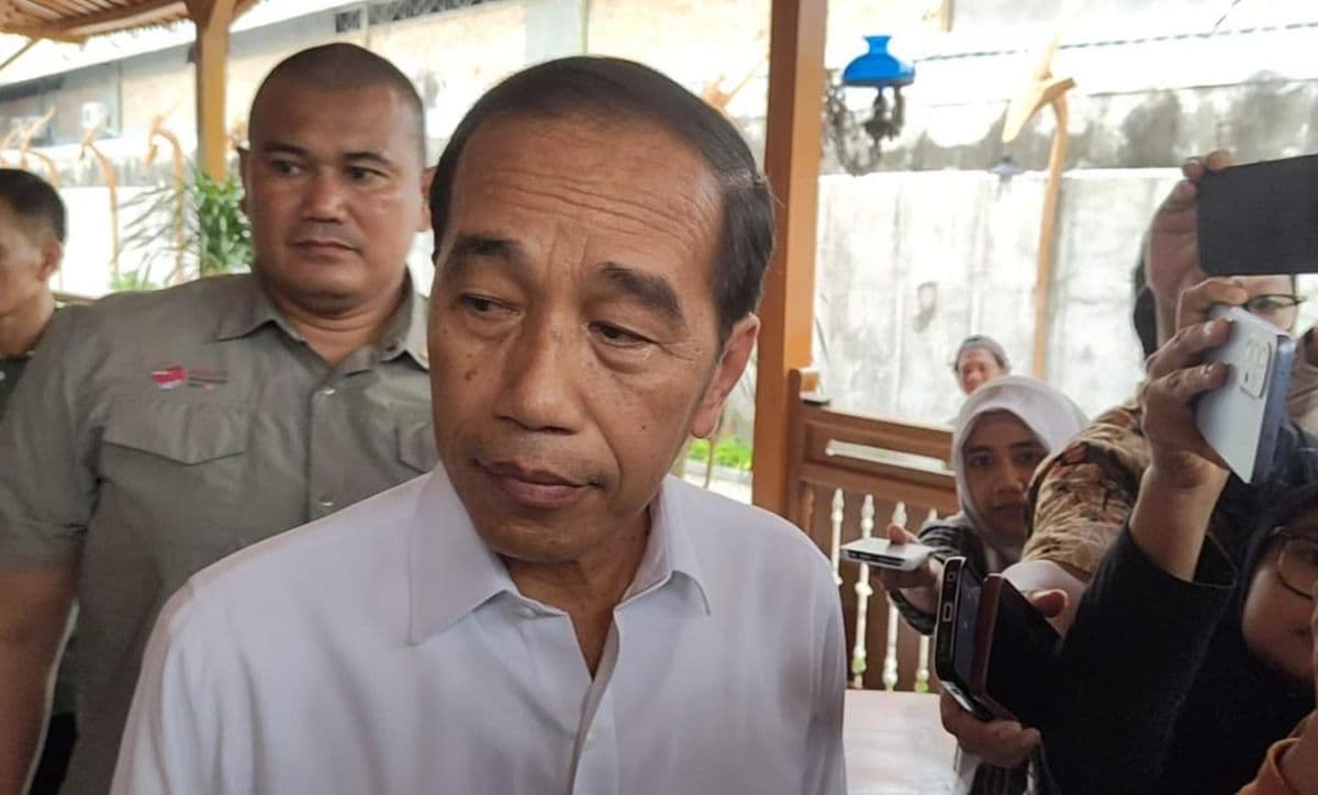 Diajak Panglima Jilah Main Film, Jokowi: Saya Harus Latihan Akting Dulu! Diajak Panglima Jilah Main Film, Jokowi: Saya Harus Latihan Akting Dulu!