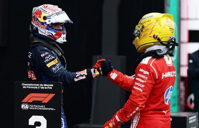Lewis Hamilton dan Max Verstappen Kompak Nikmati Duel Sengit di F1 GP Kanada 2026 Lewis Hamilton dan Max Verstappen Kompak Nikmati Duel Sengit di F1 GP Kanada 2026