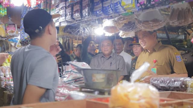 Jelang Idul Adha, Petugas Temukan Produk Mengandung Formalin Berbahaya saat Sidak Pasar Jelang Idul Adha, Petugas Temukan Produk Mengandung Formalin Berbahaya saat Sidak Pasar