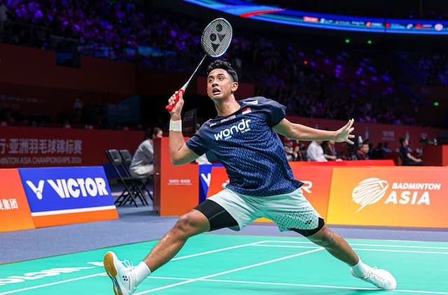Hasil Singapore Open 2026 : Alwi Farhan Lolos ke 16 Besar Usai Tumbangkan Toma Popov Hasil Singapore Open 2026 : Alwi Farhan Lolos ke 16 Besar Usai Tumbangkan Toma Popov