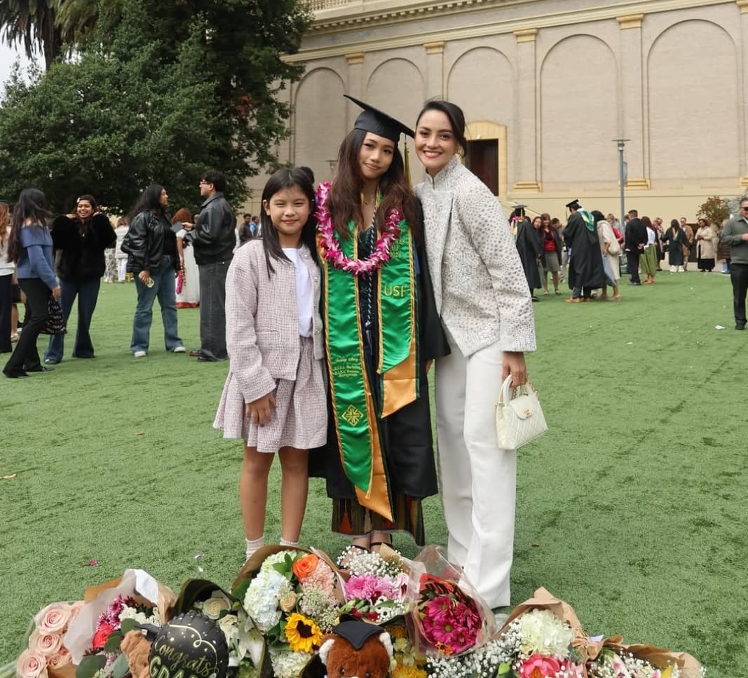 Ini Pendidikan Jasmine Abeng, Anak Ririn Ekawati Wisuda di AS denganGelar Double Degree dan Cumlaude Ini Pendidikan Jasmine Abeng, Anak Ririn Ekawati Wisuda di AS denganGelar Double Degree dan Cumlaude