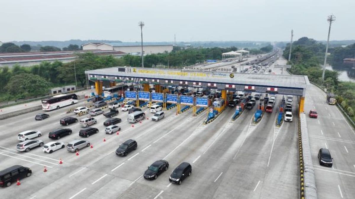 Libur Iduladha, Arus Lalin di Tol Japek Terpantau Normal Libur Iduladha, Arus Lalin di Tol Japek Terpantau Normal