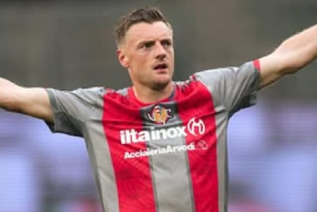 Jamie Vardy Pilih Angkat Kaki dari Cremonese Usai Degradasi ke Serie B, Comeback ke Liga Inggris? Jamie Vardy Pilih Angkat Kaki dari Cremonese Usai Degradasi ke Serie B, Comeback ke Liga Inggris?