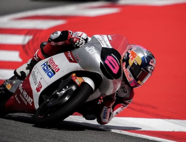 Adu Kisaran Gaji Pembalap Muda Veda Ega Pratama dengan David Munoz di Moto3 2026 Adu Kisaran Gaji Pembalap Muda Veda Ega Pratama dengan David Munoz di Moto3 2026