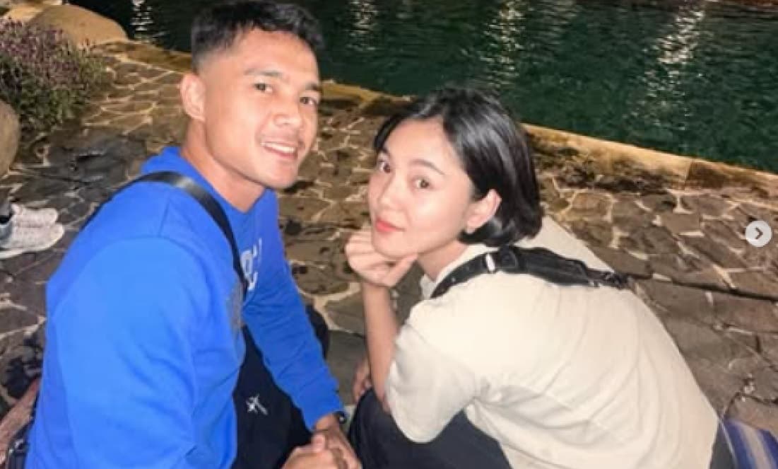 Kisah Asmara Pevoli Supercantik Pertamina Enduro Nurlaili Kusumah dengan Striker Madura United Kisah Asmara Pevoli Supercantik Pertamina Enduro Nurlaili Kusumah dengan Striker Madura United