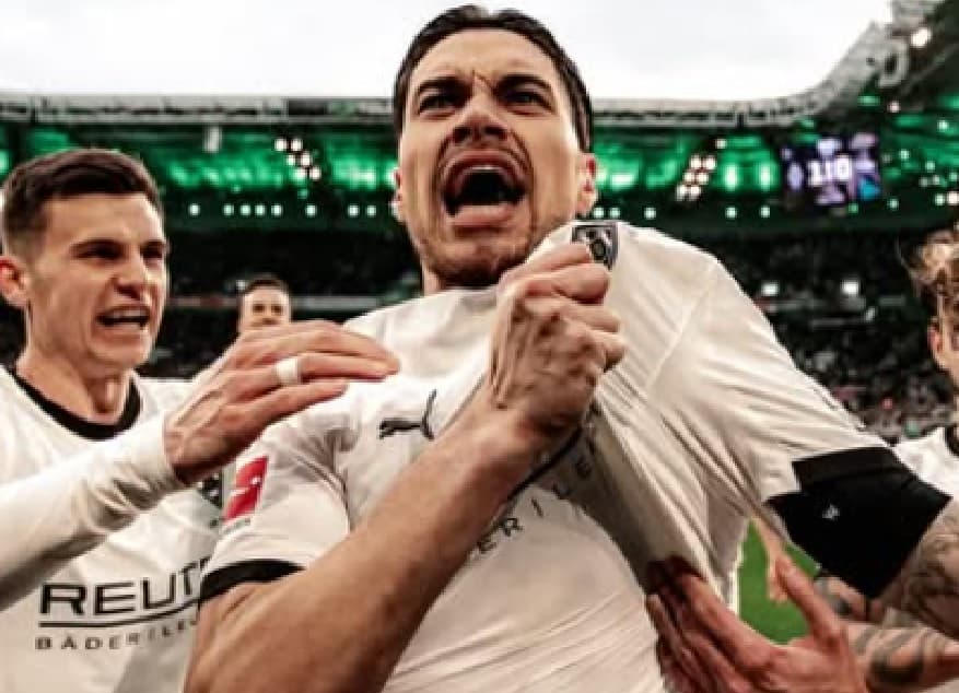 Bek Timnas Indonesia Kevin Diks Ucapkan Selamat Idul Adha Pakai Bahasa Sunda, Bobotoh Heboh! Bek Timnas Indonesia Kevin Diks Ucapkan Selamat Idul Adha Pakai Bahasa Sunda, Bobotoh Heboh!