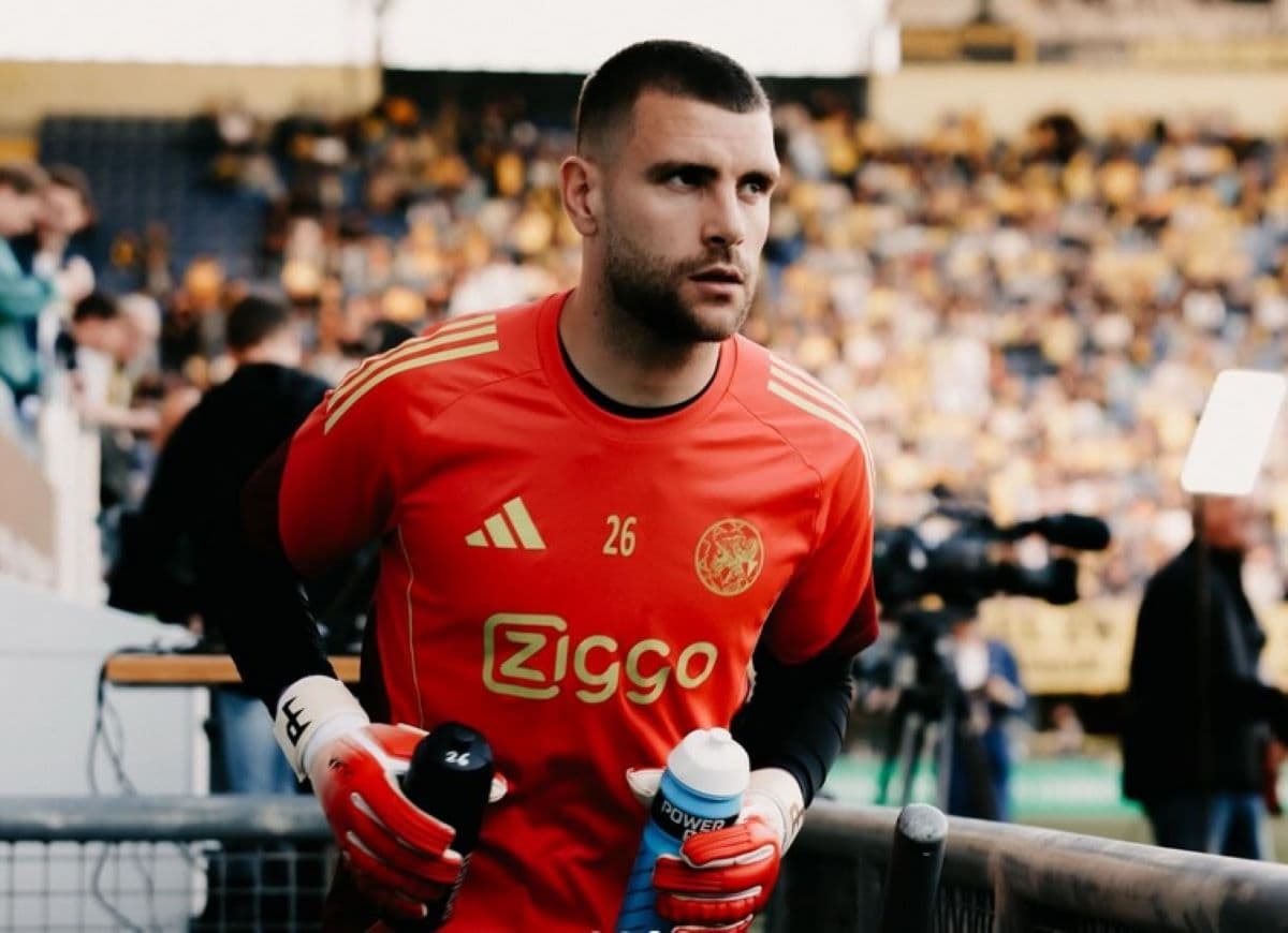 John Herdman Bahagia, Nilai Pasar Maarten Paes Meningkat Drastis Usai Gabung Ajax Amsterdam! John Herdman Bahagia, Nilai Pasar Maarten Paes Meningkat Drastis Usai Gabung Ajax Amsterdam!