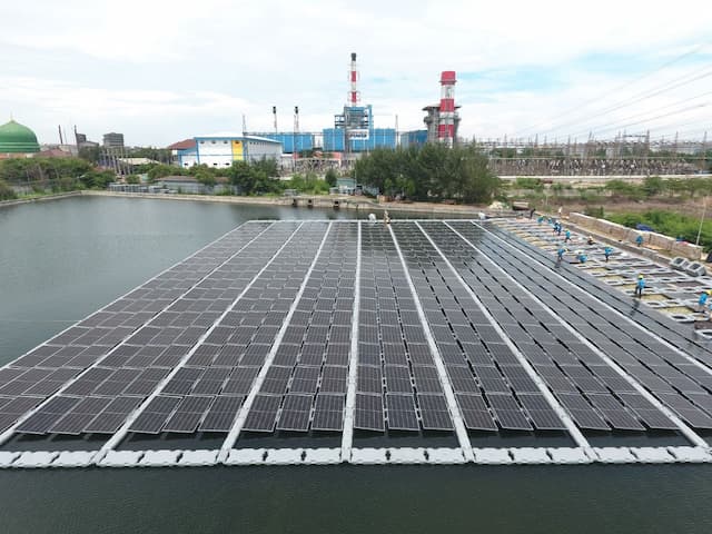 ESDM Mulai Proyek PLTS 100 GW di Pulau Jawa, Siapkan Lahan 24 Ribu Hektare ESDM Mulai Proyek PLTS 100 GW di Pulau Jawa, Siapkan Lahan 24 Ribu Hektare